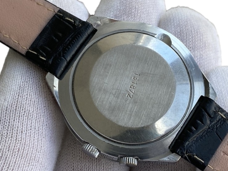 “College” Watch from the USSR - Image 9
